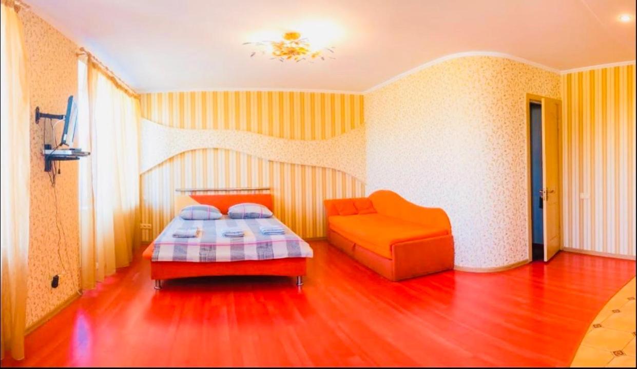 Red Apartment 2019 Very Centre Χερσών Εξωτερικό φωτογραφία